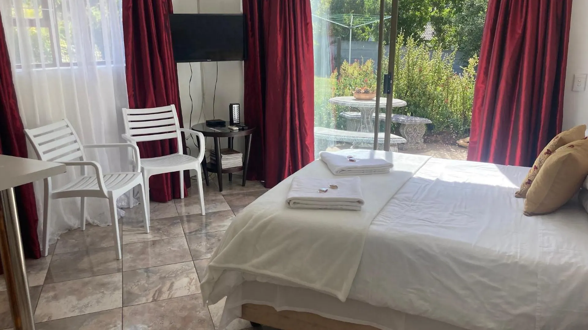 Suikerbekkie Apartment Somerset West